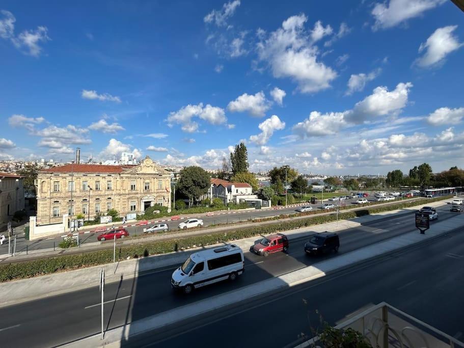 Case de vacanță Waterfront By The Tram - Private Terrace With Dome & Golden Horn View In Fatih Istanbul