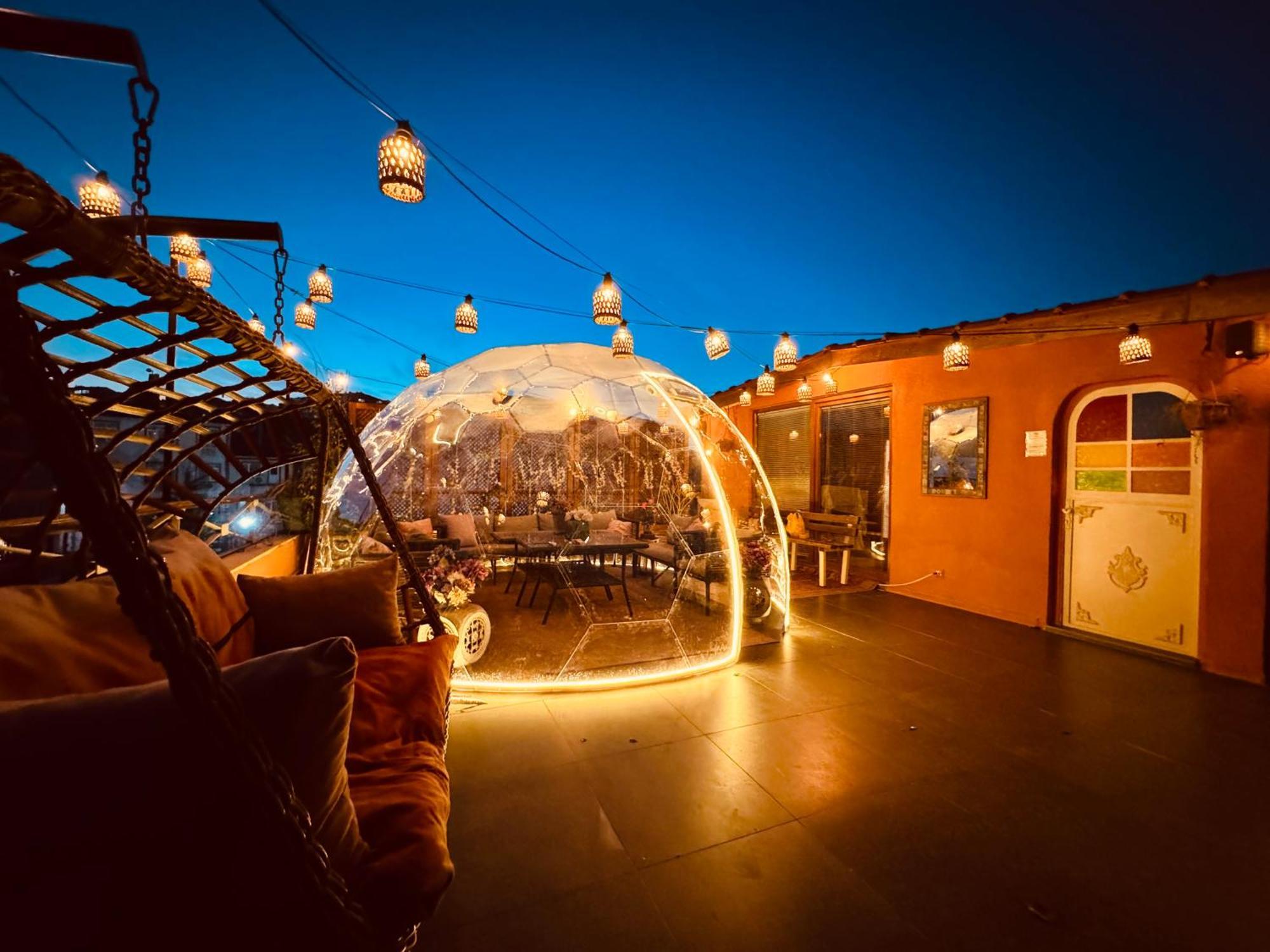 Waterfront By The Tram - Private Terrace With Dome & Golden Horn View In Fatih Case de vacanță